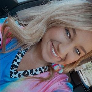 Meet your Posher, Katelyn